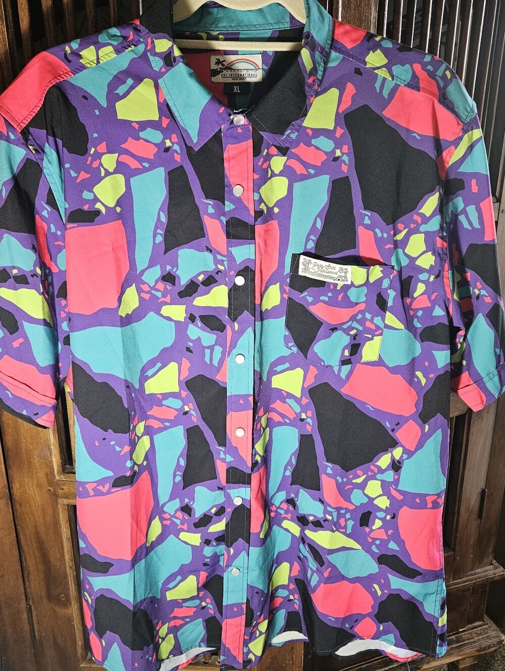 Abstract geometric pattern shirt by Party Shirt International. Size XL.
